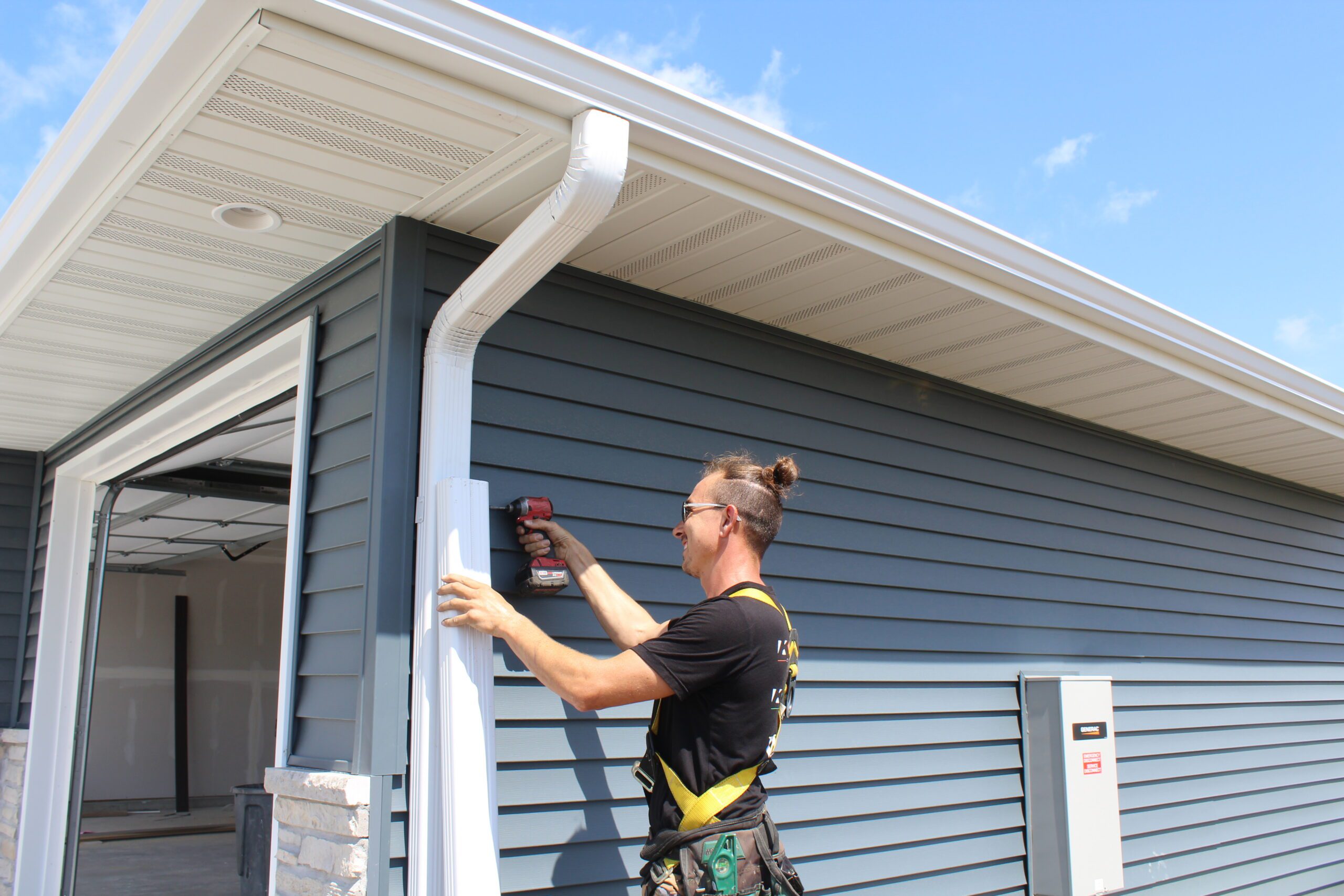 Working on Gutters Working on Gutters